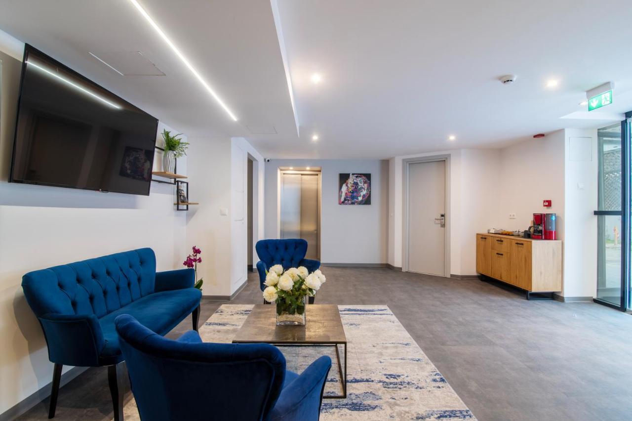 Olvia Suites Atene Esterno foto